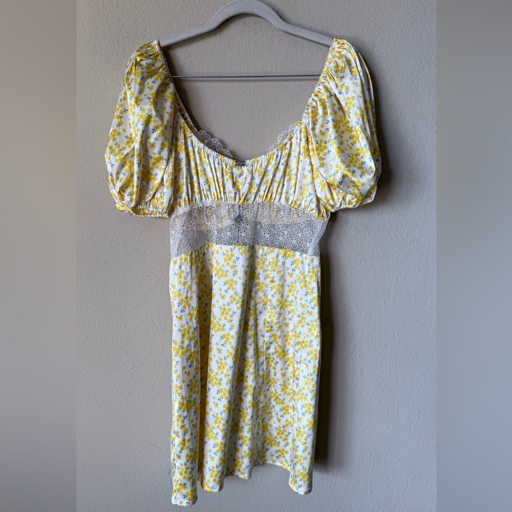 NWT For Love and Lemons Daffodil Mini Yellow Dress Puff Sleeve in Floral Size XS - Picture 10 of 10